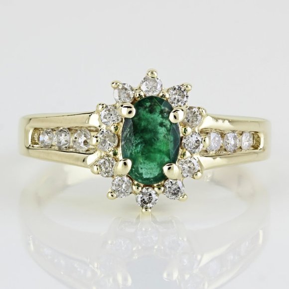 10k Yellow Gold Oval Emerald & Diamond Halo Anniversary /  Cocktail Ring - Picture 1 of 9